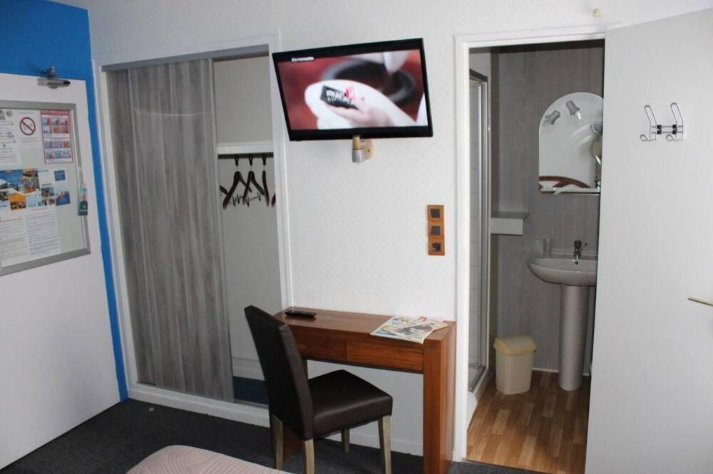 La Croisiere Hotel Louvetot Bagian luar foto