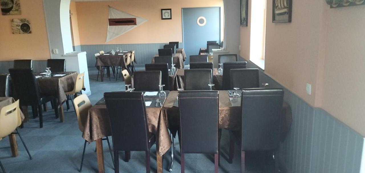 La Croisiere Hotel Louvetot Bagian luar foto